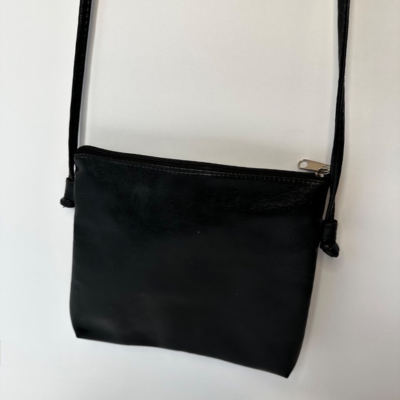 Vintage Uruguay Black Crossbody Bag with Multicolor Stripe Detail - Picture 5 of 6